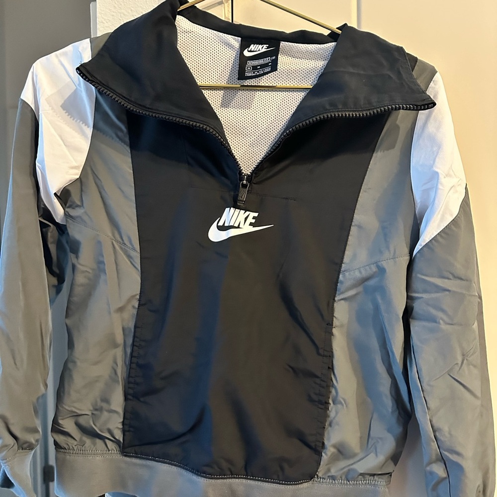 Nike Boys Half-Zip Pullover Windbreaker